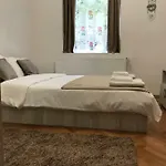 36 * Brassó